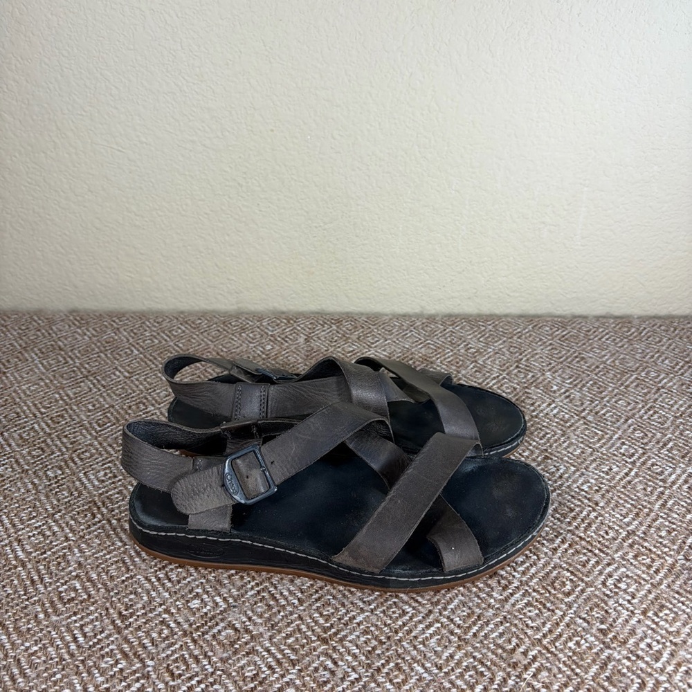 Chaco Wayfarer Tornado Strappy Sandals Gray Leather Womens Sz 8 Casual Outdoor